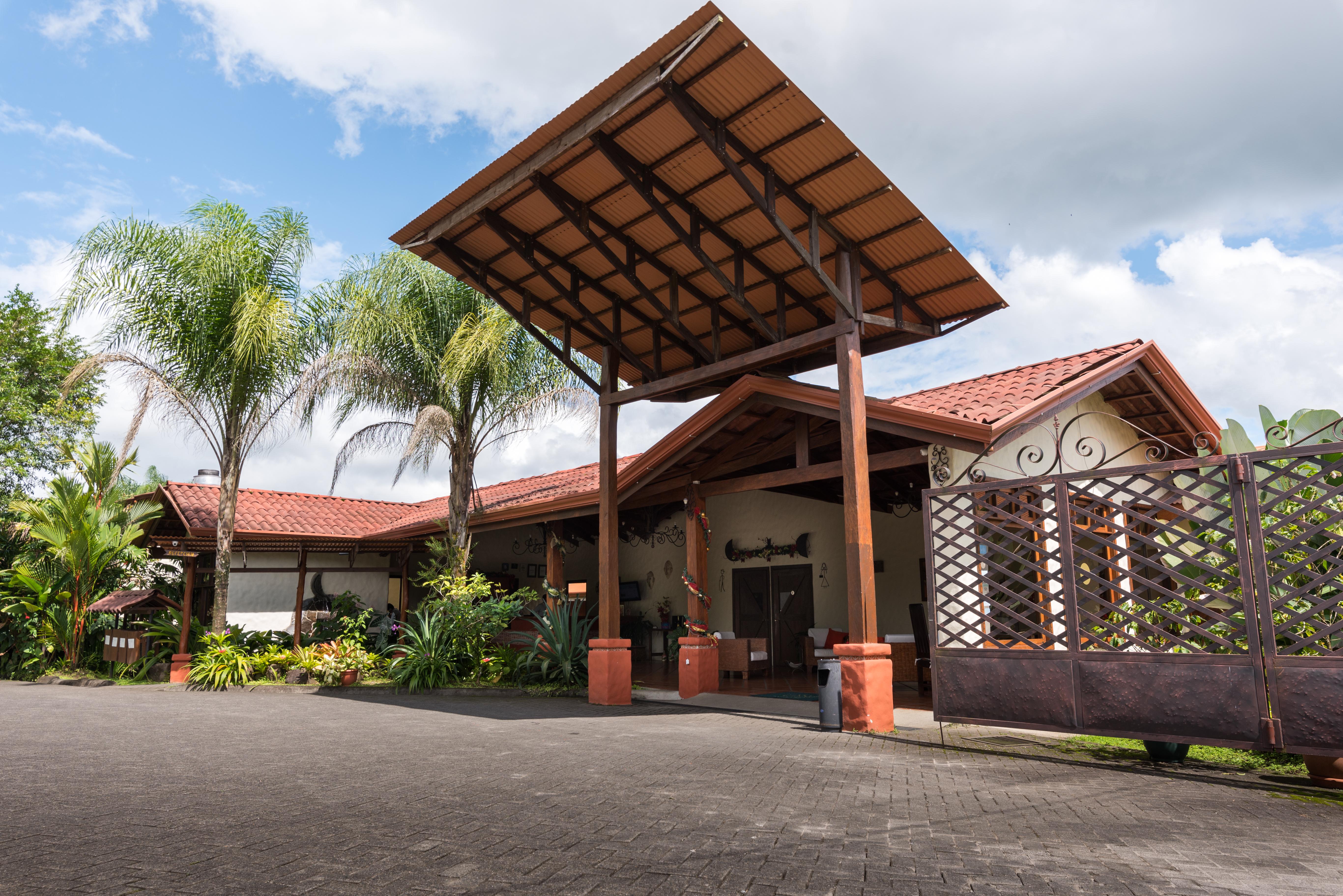 Casa Luna Hotel & Spa La Fortuna Exterior photo