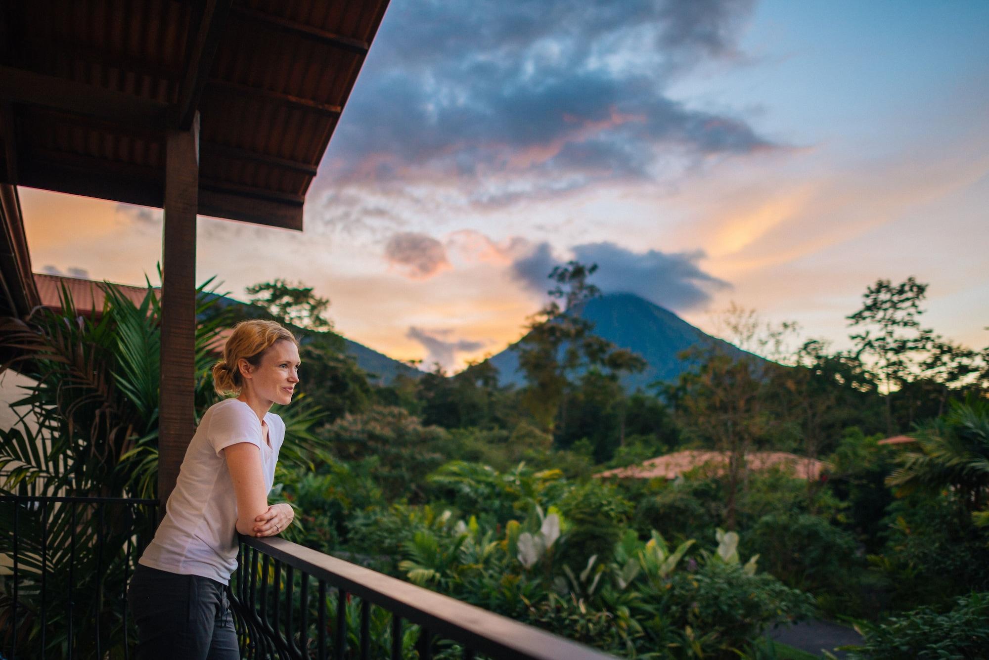 Casa Luna Hotel & Spa La Fortuna Exterior photo