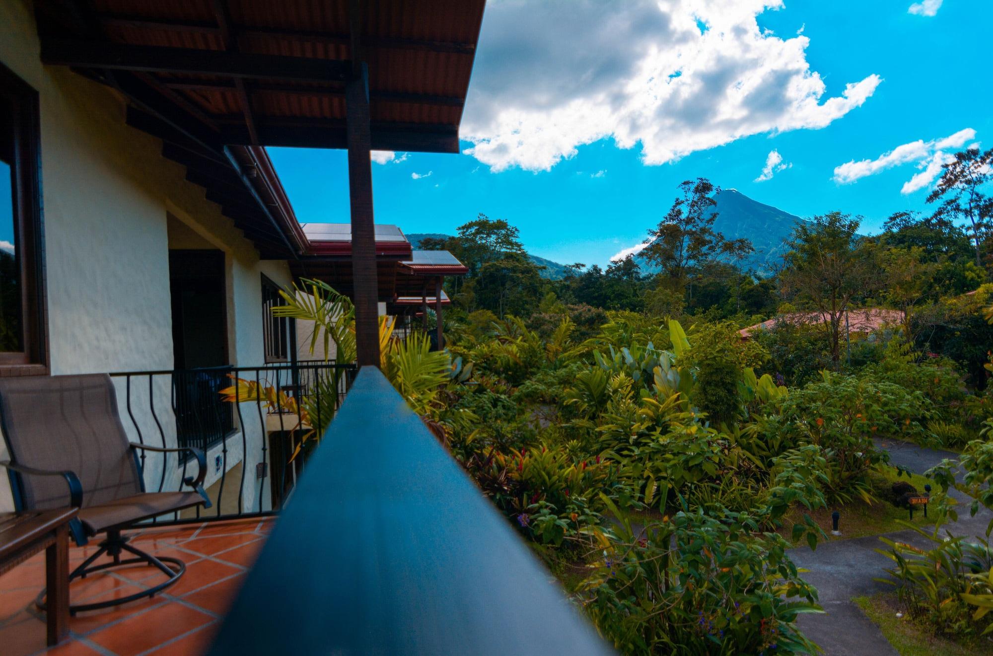 Casa Luna Hotel & Spa La Fortuna Exterior photo